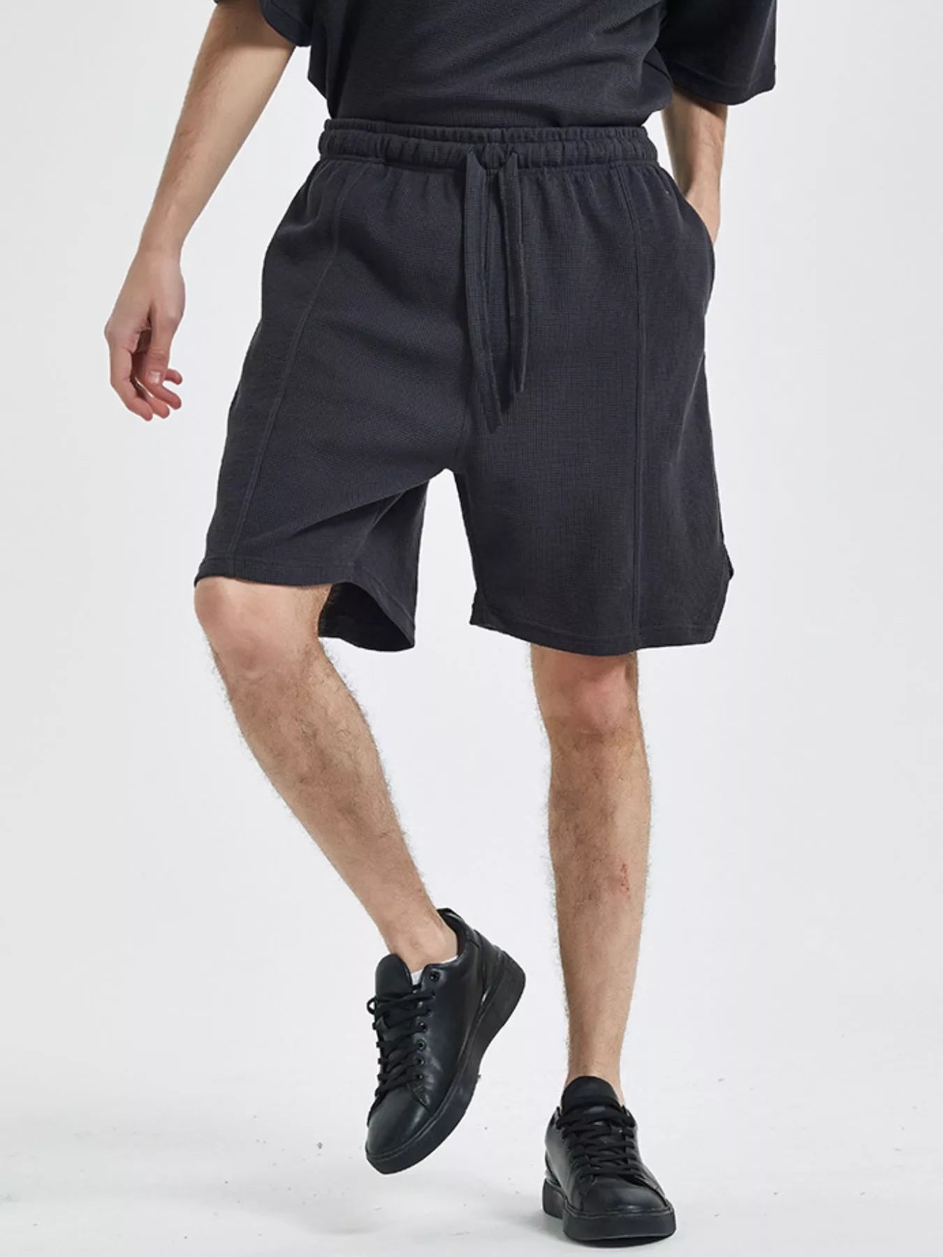 Trendbye Men's Loose Fit Drawstring Shorts