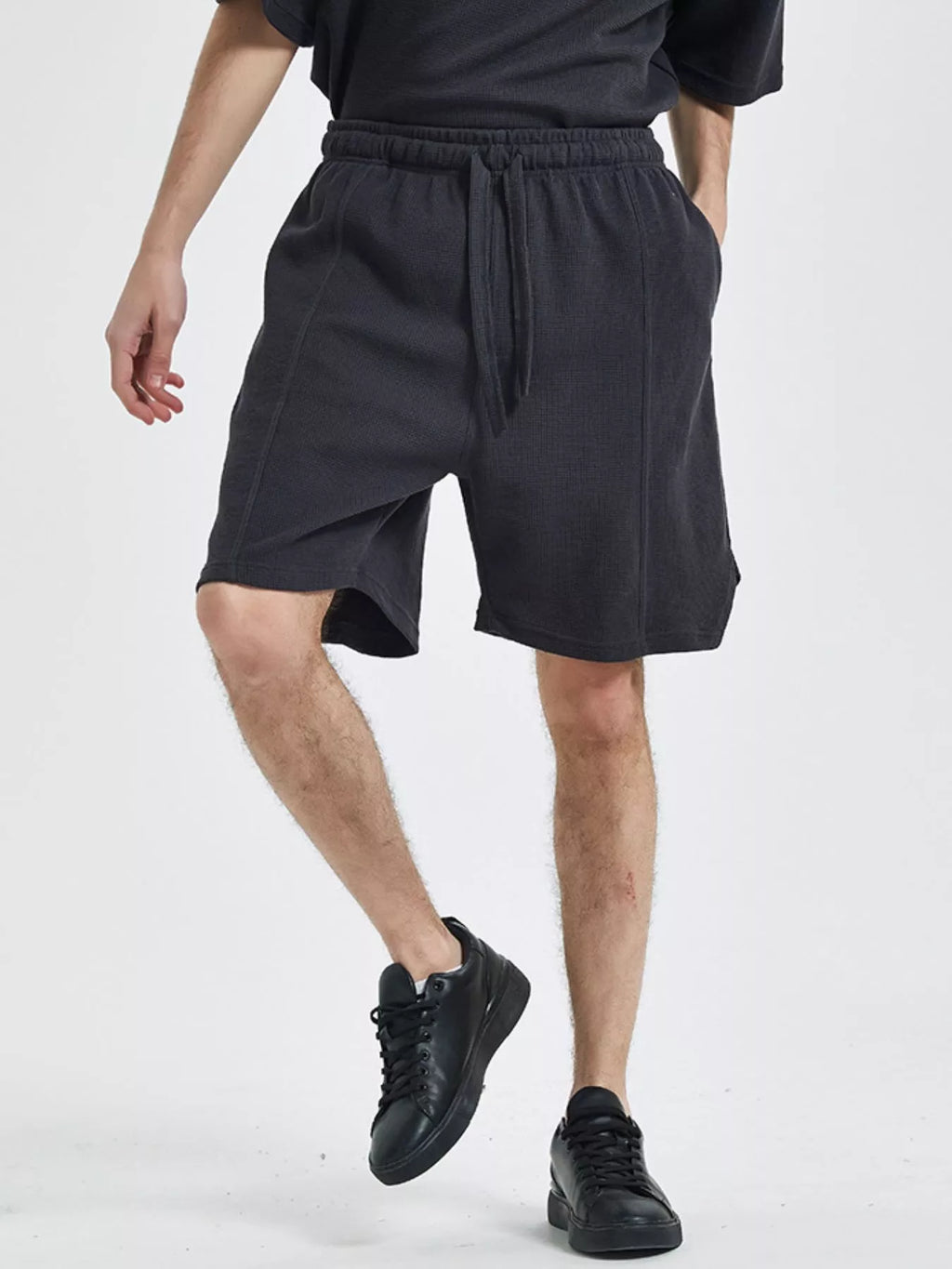Trendbye Men's Loose Fit Drawstring Shorts