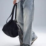 Trendbye Men's wearing light blue jeans 
