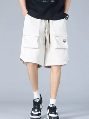 Trendbye men's wearing white cargo shorts